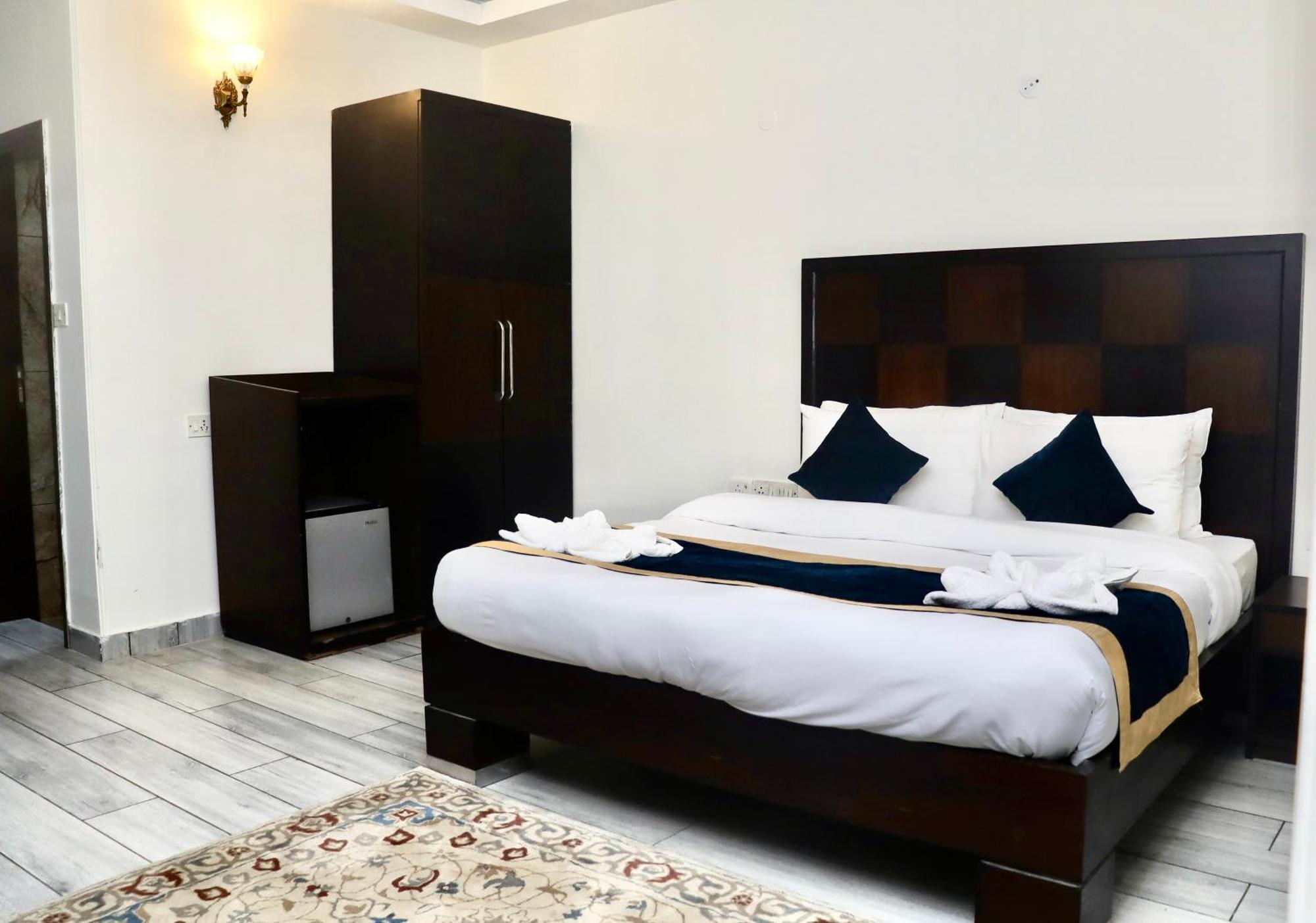 Tivoli Heritage Palace, Rewari Bakhapur Екстериор снимка