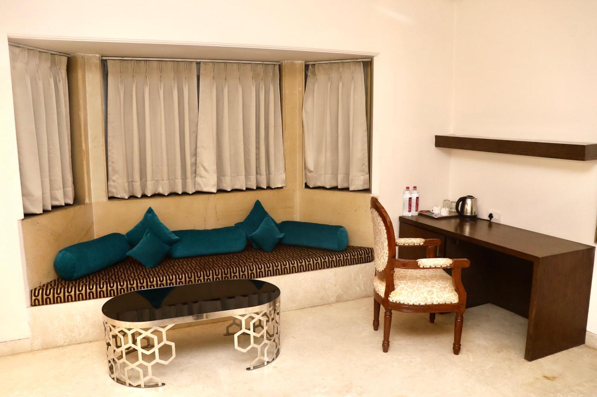 Tivoli Heritage Palace, Rewari Bakhapur Екстериор снимка